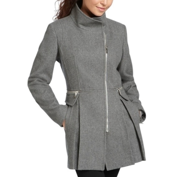 Laundry by Shelli Segal Wool Blend Asymmetrical Zip Pleated Gray Coat Size 2